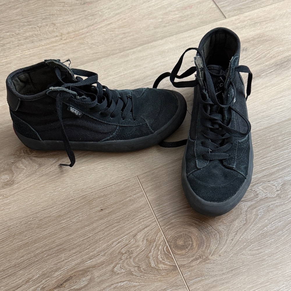 Kids VR3 Cush Vans Black Canvas High-Top Sneakers